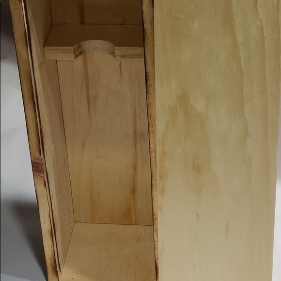 Handcrafted in Maine Whiskey Bottle Holder